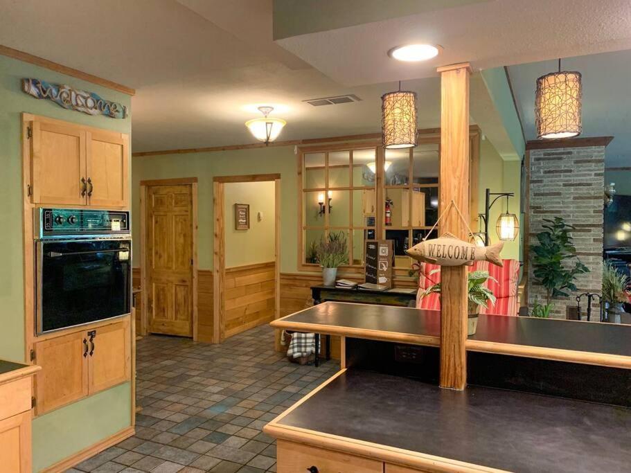 The River Haven - Sleeps 32 - On Guadalupe River 塞金 外观 照片