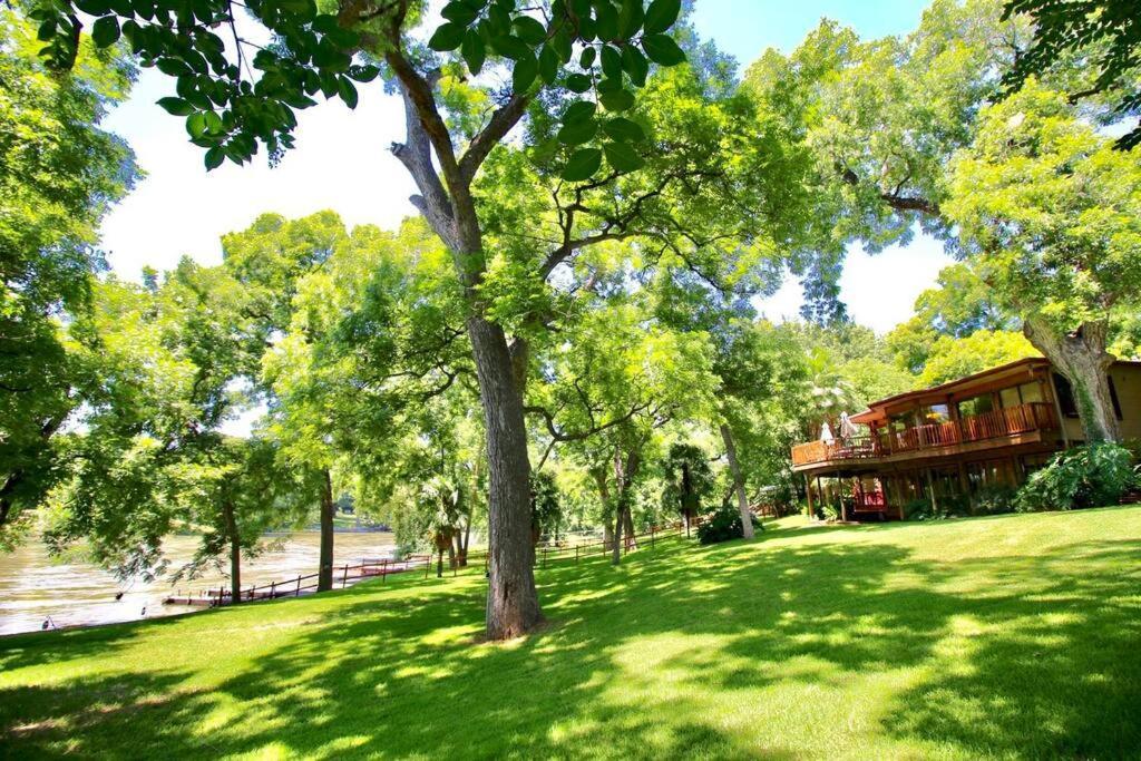 The River Haven - Sleeps 32 - On Guadalupe River 塞金 外观 照片
